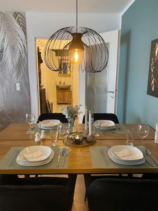 Design, Hochschule, Wildpark, Zentral, Waipu Tv, Netflix Apartment Pforzheim Ngoại thất bức ảnh