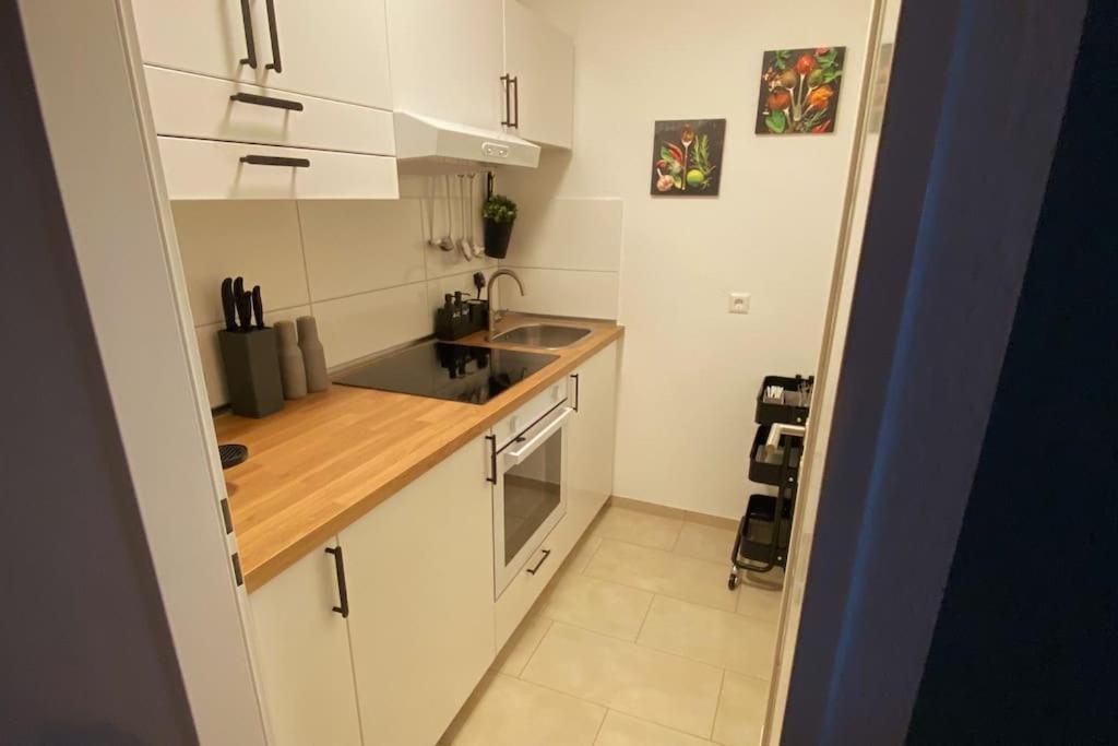 Design, Hochschule, Wildpark, Zentral, Waipu Tv, Netflix Apartment Pforzheim Ngoại thất bức ảnh