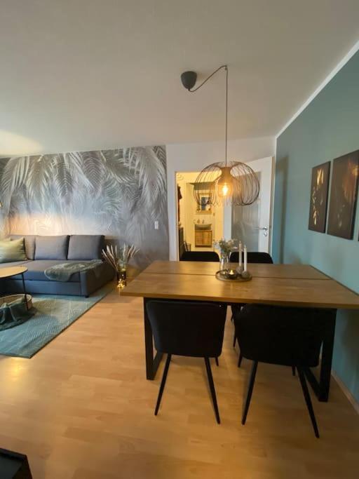 Design, Hochschule, Wildpark, Zentral, Waipu Tv, Netflix Apartment Pforzheim Ngoại thất bức ảnh